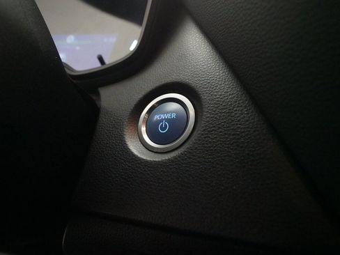 Used 2022 Toyota Corolla LE image 30