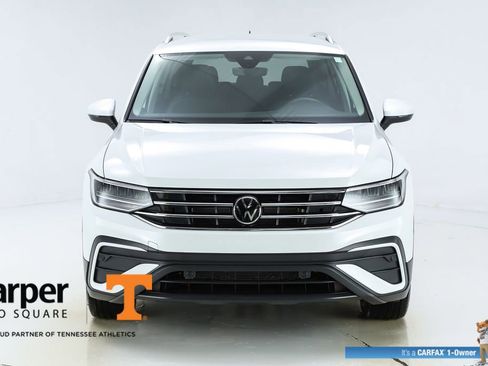Used 2023 Volkswagen Tiguan SE image 16
