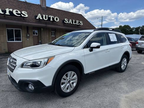 Used 2015 Subaru Outback 2.5i Premium AWD/4WD image 5