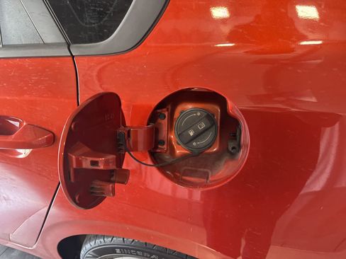 Used 2022 Kia Forte LXS image 12