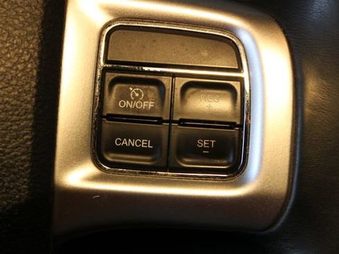 Used 2012 Dodge Grand Caravan SE FWD image 21