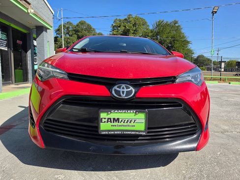 Used 2017 Toyota Corolla LE FWD image 8