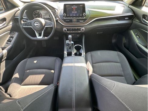 Used 2024 Nissan Altima 2.5 SV image 20