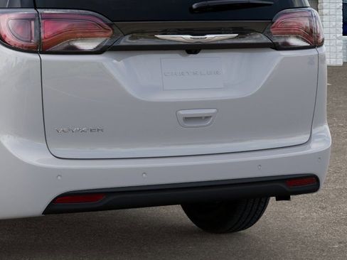 New 2026 Chrysler Voyager LX FWD image 14