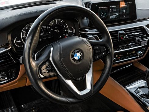 Used 2018 BMW 540i xDrive image 15