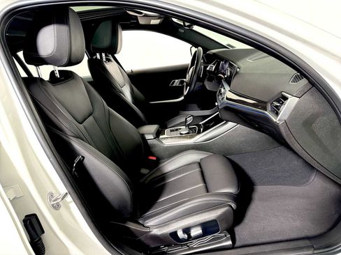 Certified 2022 BMW 330i xDrive 330i xDrive w/ Driving Assistance Package image 25