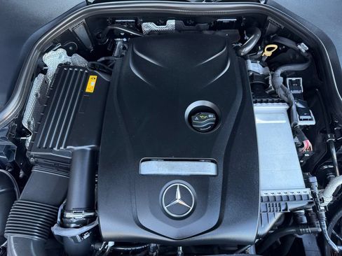 Used 2018 Mercedes-Benz E 300 image 20
