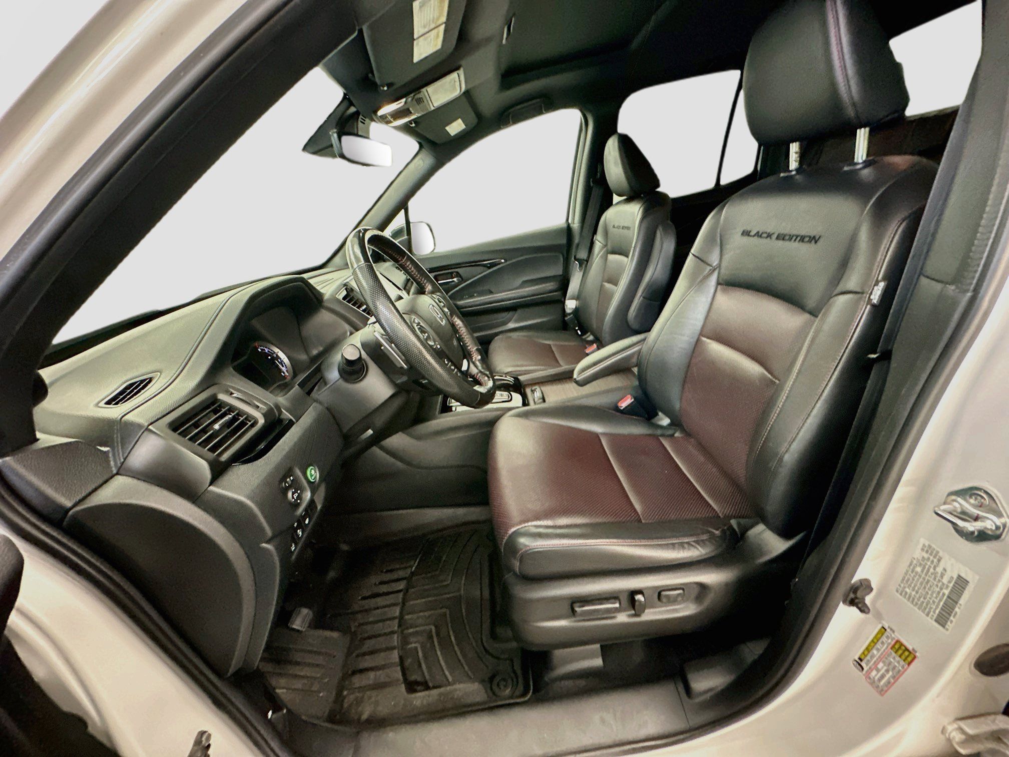 Used 2023 Honda Ridgeline Black Edition image 13