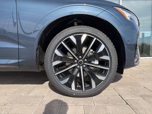 New 2026 Volvo XC60 B5 Ultra w/ Climate Package AWD/4WD image 8