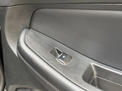 Used 2023 Ford Edge SEL image 23