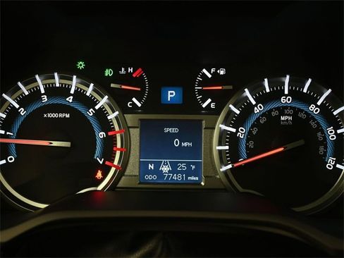 Used 2018 Toyota 4Runner TRD Off-Road Premium image 9