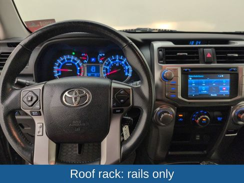 Used 2018 Toyota 4Runner SR5 AWD/4WD image 19