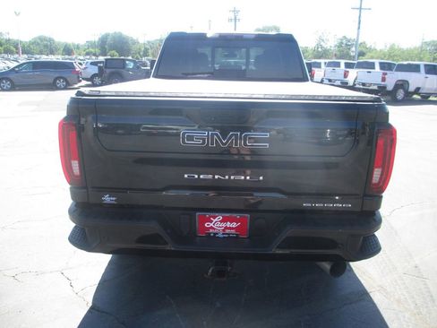Used 2021 GMC Sierra 2500 Denali w/ Denali Black Diamond Edition AWD/4WD image 7