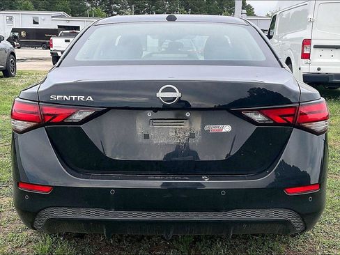 Certified 2025 Nissan Sentra SV w/ Trunk Package FWD image 9