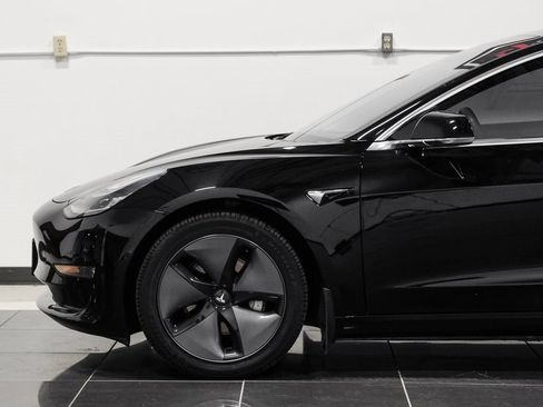 Used 2018 Tesla Model 3 Long Range image 16