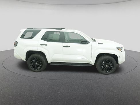 New 2026 Toyota 4Runner 4WD image 11