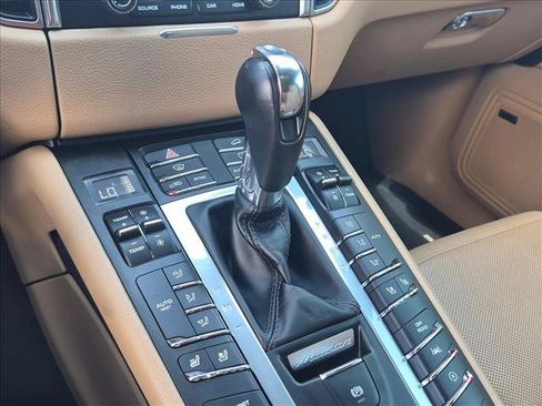 Used 2018 Porsche Macan S AWD/4WD image 15