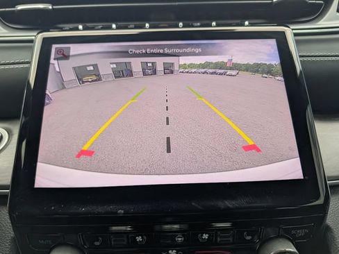 Used 2022 Jeep Grand Cherokee Overland AWD/4WD image 29