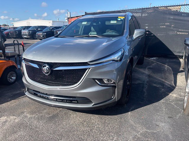 Used 2024 Buick Enclave Essence w/ Sport Touring Edition FWD image 1