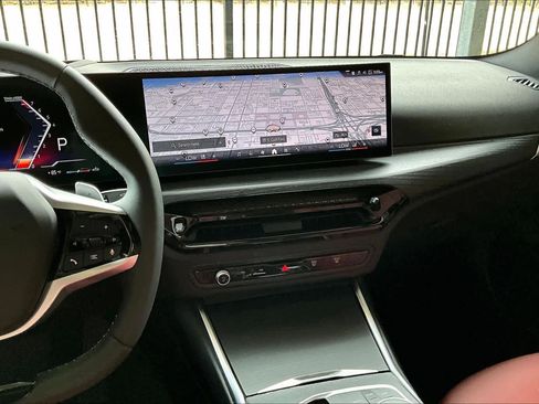 Used 2025 BMW 330i Sedan image 6