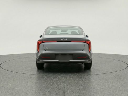 Used 2025 Kia K4 LXS image 7