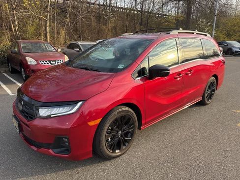 Used 2025 Honda Odyssey Sport-L image 3