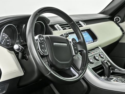 Used 2017 Land Rover Range Rover Sport HSE image 22