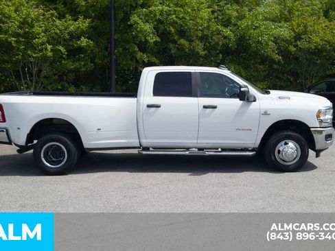 Used 2024 RAM 3500 Big Horn AWD/4WD image 5