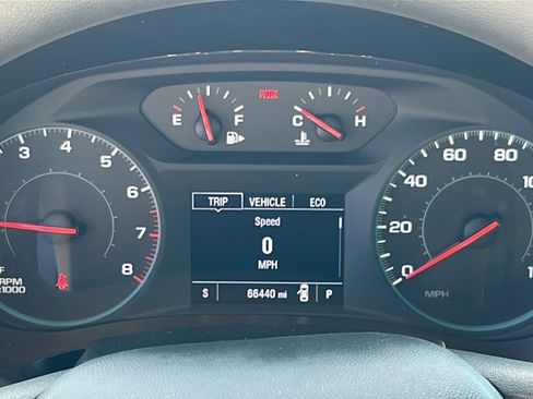 Used 2023 Chevrolet Malibu LT image 14