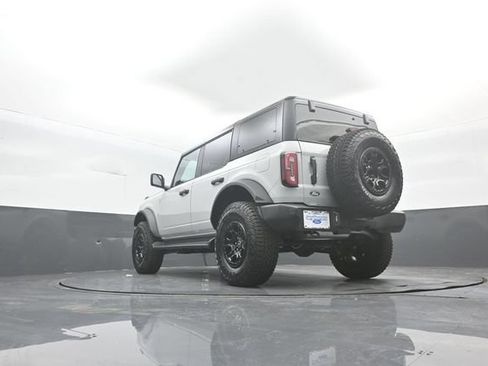New 2026 Ford Bronco Outer Banks w/ Sasquatch Package AWD/4WD image 32
