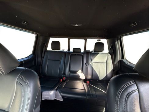 Used 2022 Ford F350 Lariat w/ Black Appearance Package image 15
