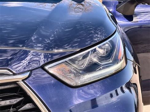 Used 2023 Toyota Highlander Platinum image 24