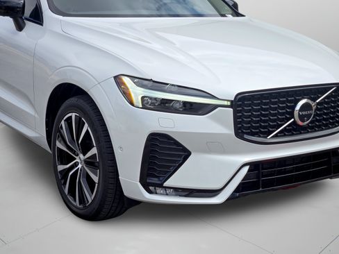 Certified 2024 Volvo XC60 B5 Plus w/ Protection Package Premier AWD/4WD image 32