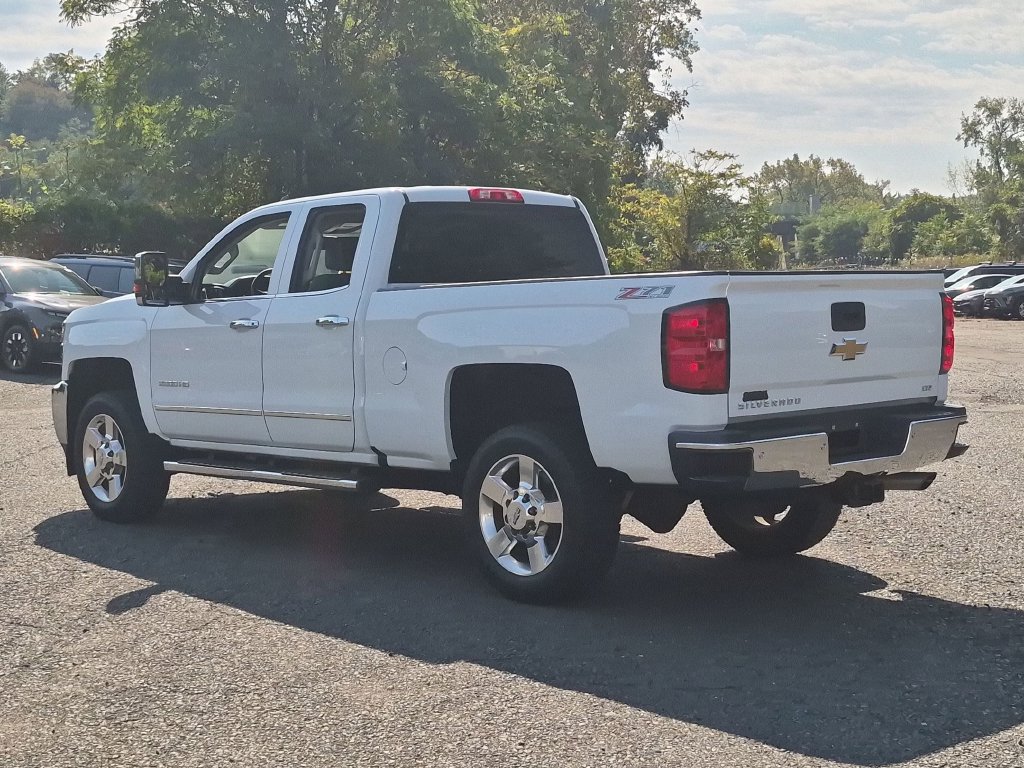 Used 2017 Chevrolet Silverado 2500 LTZ w/ Vortec Plus Package AWD/4WD image 5