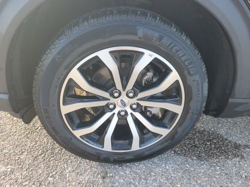 Used 2025 Ford Explorer ST-Line image 27