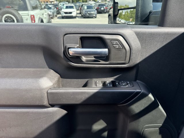 Used 2025 Chevrolet Silverado 2500 Custom w/ Z71 Off-Road Package AWD/4WD image 11