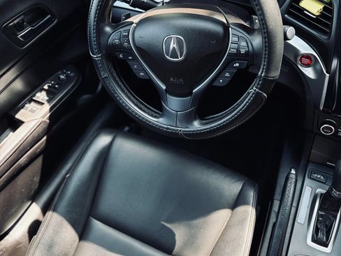 Used 2018 Acura ILX FWD image 3