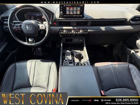 Used 2025 Honda Pilot Black Edition image 29