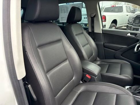 Used 2017 Volkswagen Tiguan Wolfsburg Edition image 13