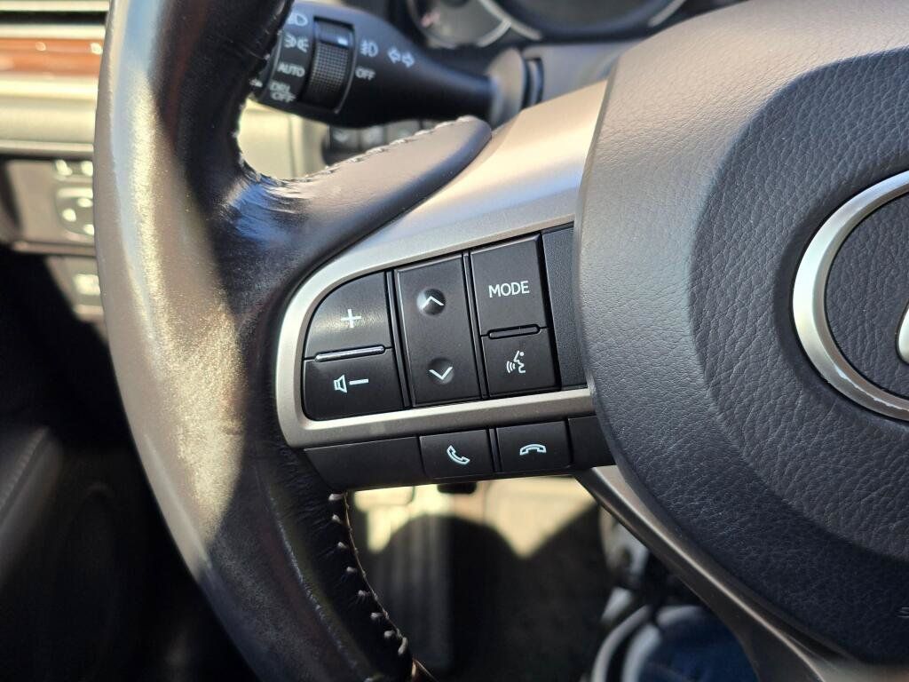 Used 2016 Lexus ES 300h w/ Navigation System Package FWD image 30