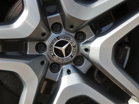 Used 2019 Mercedes-Benz GLS 550 4MATIC image 20