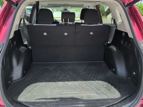 Used 2018 Toyota RAV4 Adventure FWD image 12