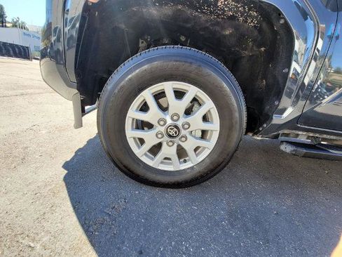 Used 2025 Toyota Tacoma SR image 30