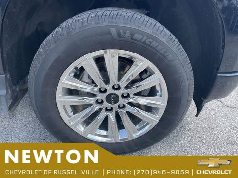 Used 2023 Chevrolet Silverado 1500 Custom AWD/4WD image 17