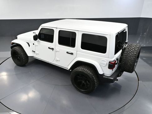 Used 2021 Jeep Wrangler Unlimited Sahara AWD/4WD image 54
