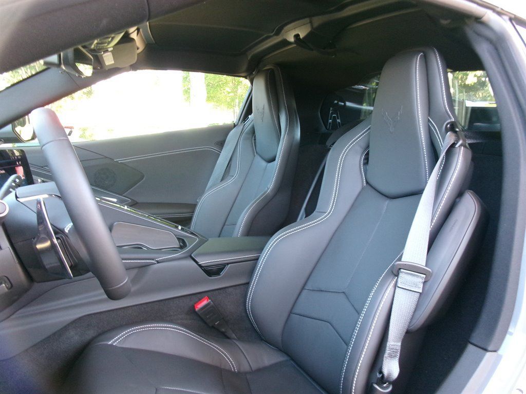 Used 2024 Chevrolet Corvette Stingray Coupe w/ Z51 Performance Package RWD image 15