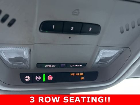 Used 2018 Buick Enclave Essence image 33