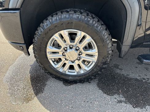 Used 2020 GMC Sierra 3500 Denali w/ Denali Ultimate Package AWD/4WD image 7