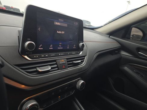 Used 2021 Nissan Altima 2.5 SR image 10