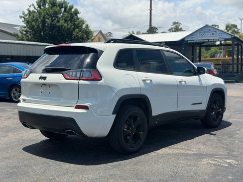 Used 2019 Jeep Cherokee Latitude Plus FWD image 6